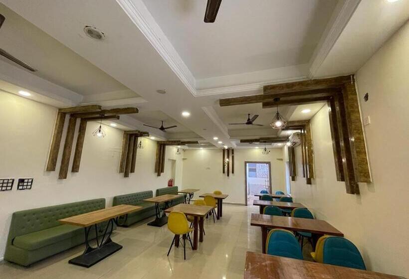 فندق Jai Hari Vilas