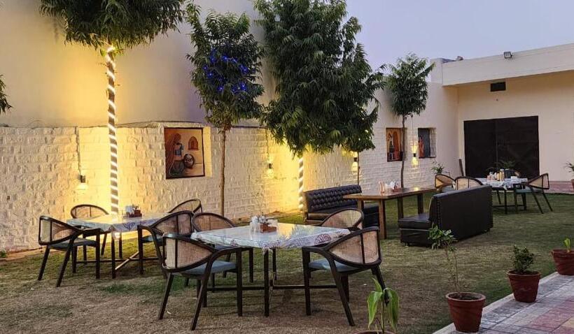 فندق Jai Hari Vilas