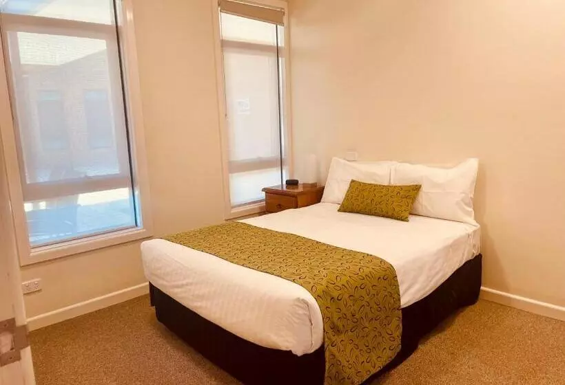 Hotelli Mary Mackillop Heritage Centre