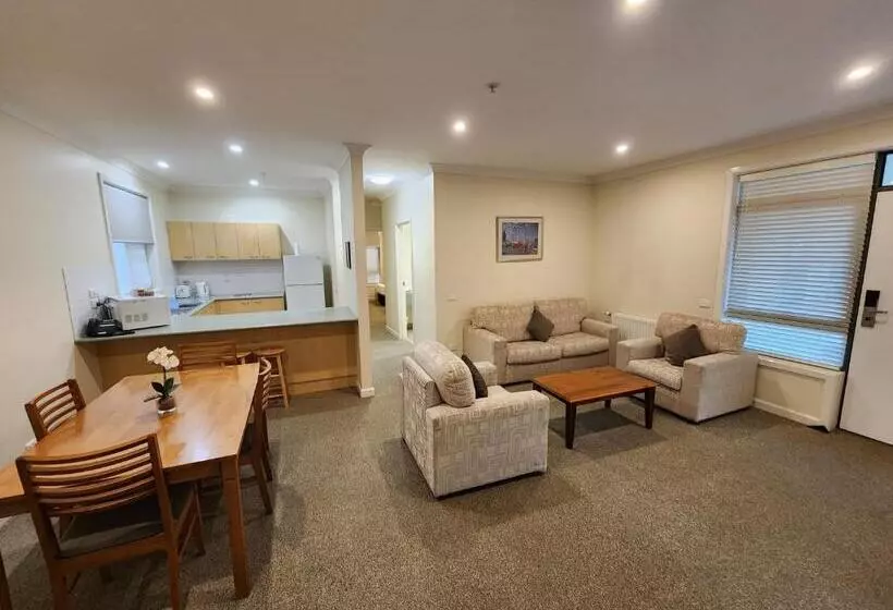 Hotelli Mary Mackillop Heritage Centre