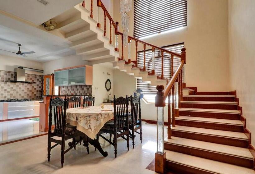 Hotel Oyo Balaji Hill View Homestay