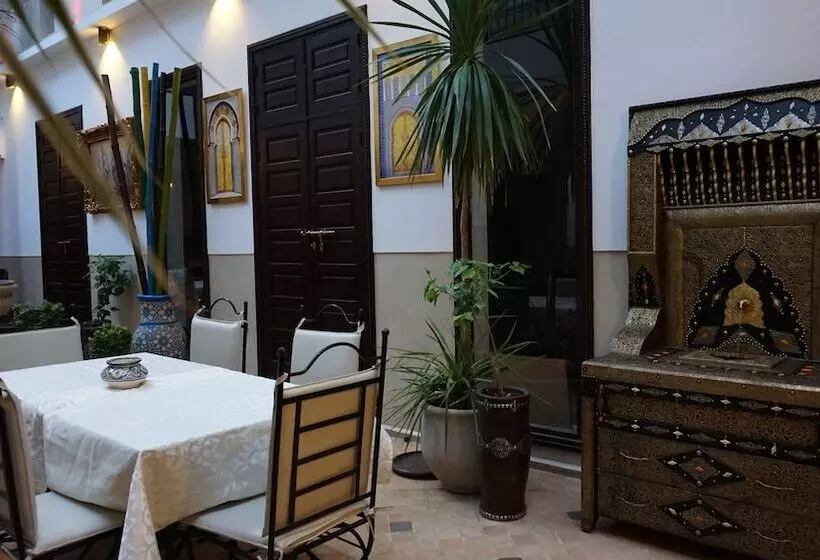 هتل Riad Kale Polis