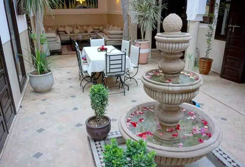 هتل Riad Kale Polis