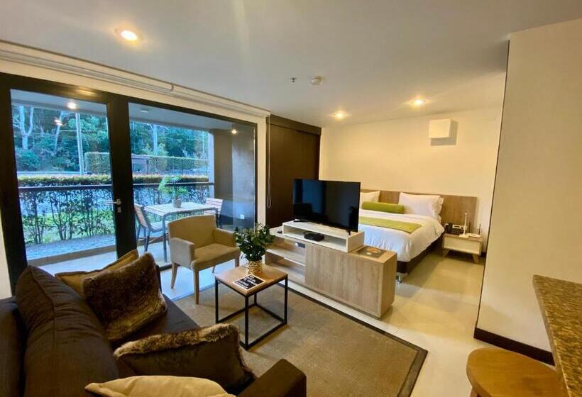 هتل Suite Estelar   A Pasos Del Aeropuerto