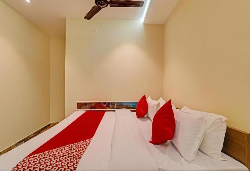 בית מלון כפרי O Royal Regency Palace