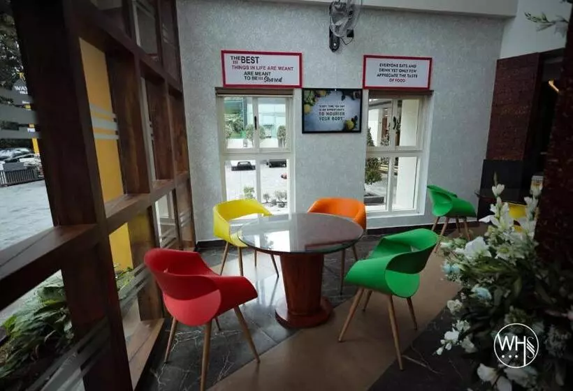 ホテル Wayanad Hill Suite