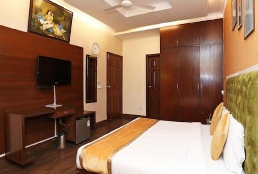 Отель White House Inn