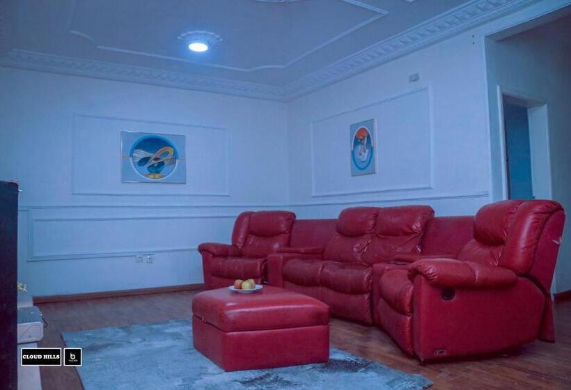 پانسیون Cloudhill