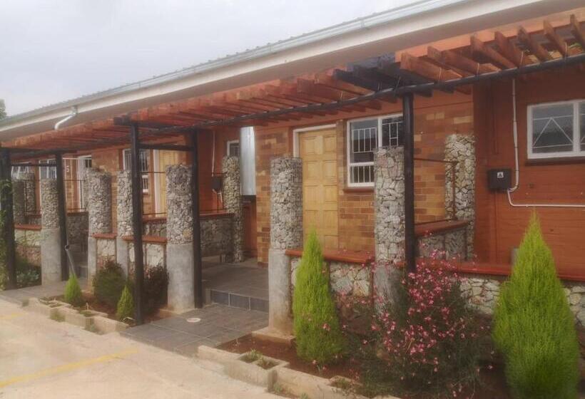 펜션 Evergreen Guest House Westonaria Town