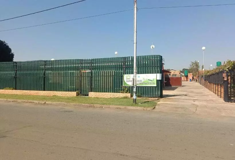 Majatalo Evergreen Guest House Westonaria Town