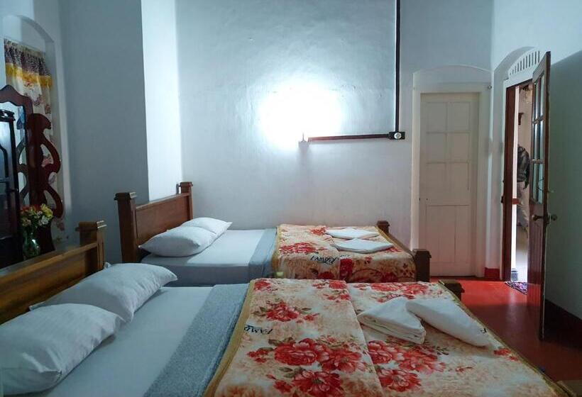 پانسیون Ruchi House