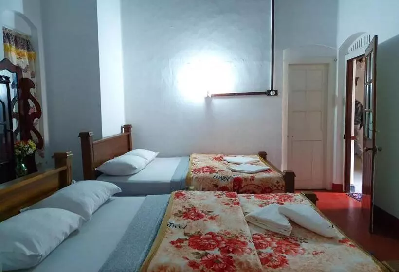 پانسیون Ruchi House