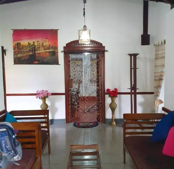 پانسیون Ruchi House