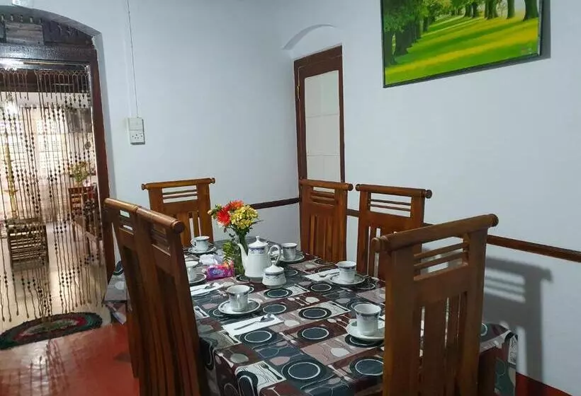 پانسیون Ruchi House