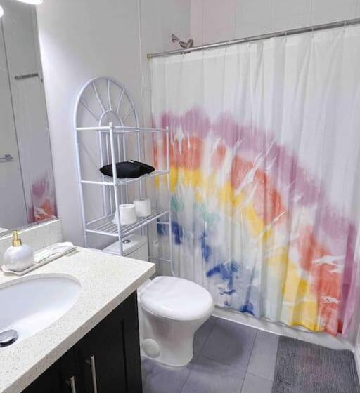 Pansiyon Si & Daniel Home Near Yvr Airport & Skytrain Separate Entry Free Parking