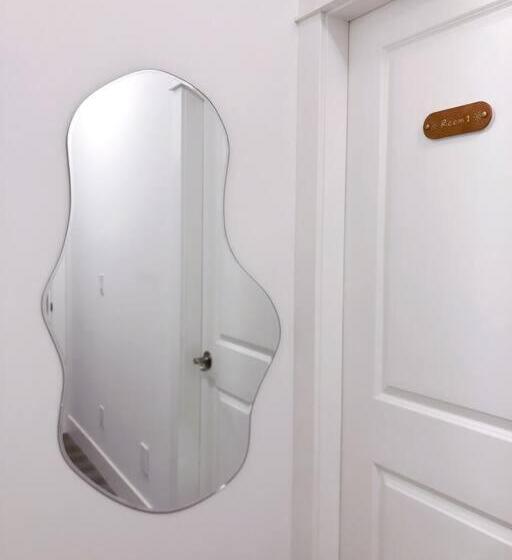 Pansiyon Si & Daniel Home Near Yvr Airport & Skytrain Separate Entry Free Parking