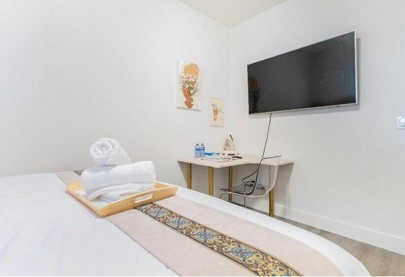 Pansiyon Si & Daniel Home Near Yvr Airport & Skytrain Separate Entry Free Parking