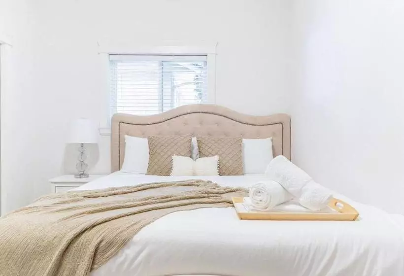 Majatalo Si & Daniel Home Near Yvr Airport & Skytrain Separate Entry Free Parking