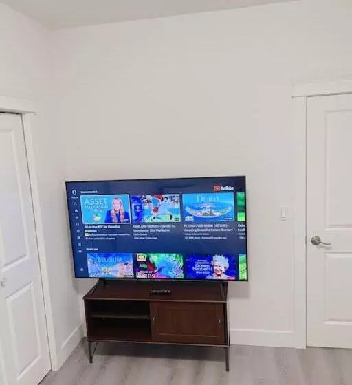 Majatalo Si & Daniel Home Near Yvr Airport & Skytrain Separate Entry Free Parking