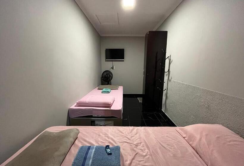 膳宿费 Toca Do Tatu