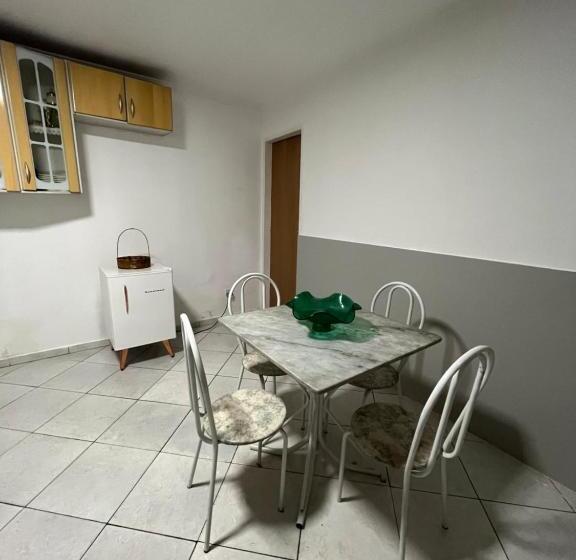 膳宿费 Toca Do Tatu