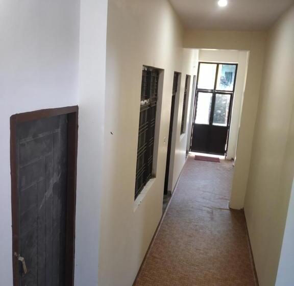 Tirupati Hotel And Restaurant