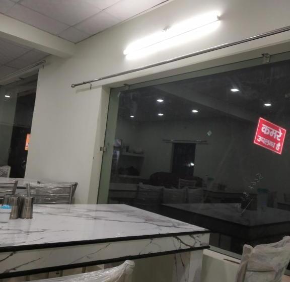 Tirupati Hotel And Restaurant