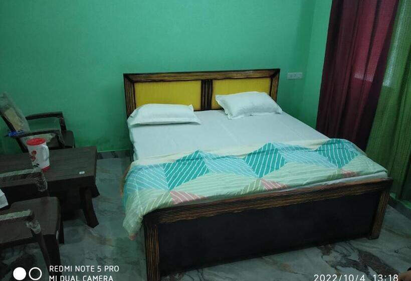 Tirupati Hotel And Restaurant