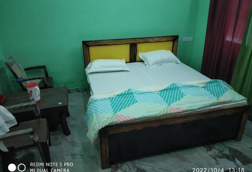 Tirupati Hotel And Restaurant