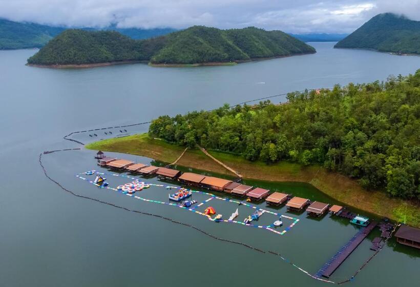 เดอะวอเตอร์ปาร์ครีสอร์ท The Water Park Resort