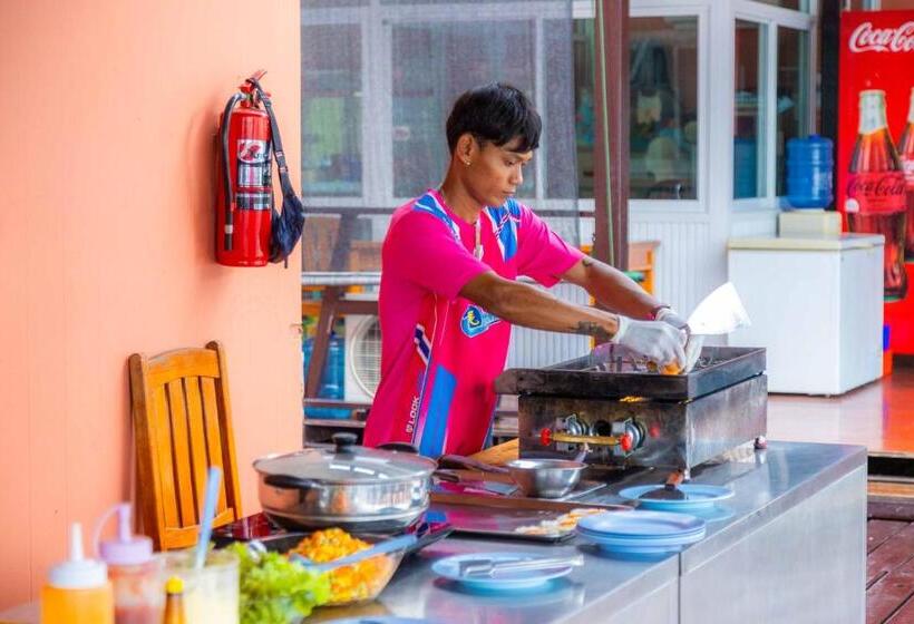 เดอะวอเตอร์ปาร์ครีสอร์ท The Water Park Resort