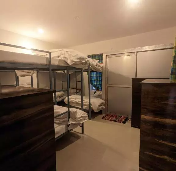 ユースホステル Wandering Musician Bir