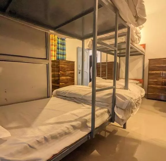 ユースホステル Wandering Musician Bir