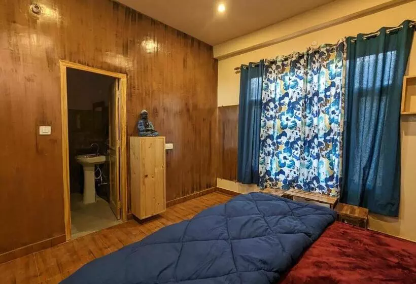 ユースホステル Wandering Musician Bir