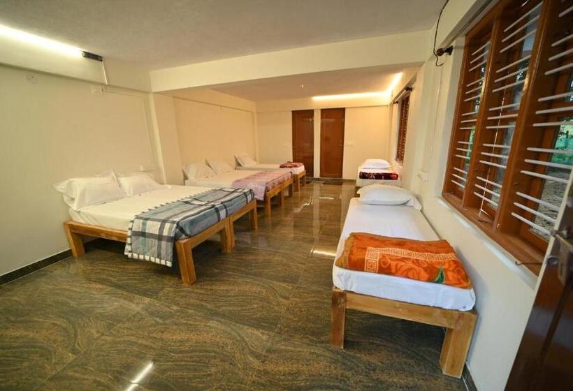 Bed and Breakfast Coorg Homestay Resort