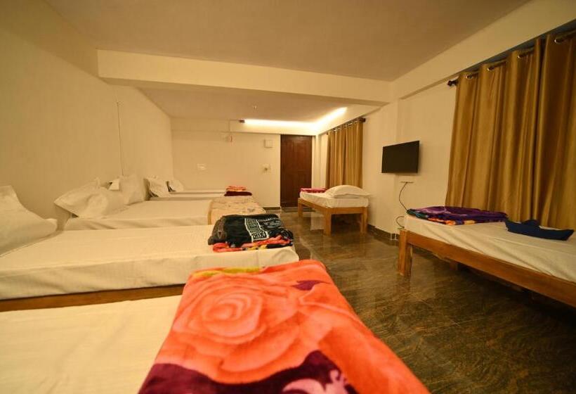 Bed and Breakfast Coorg Homestay Resort