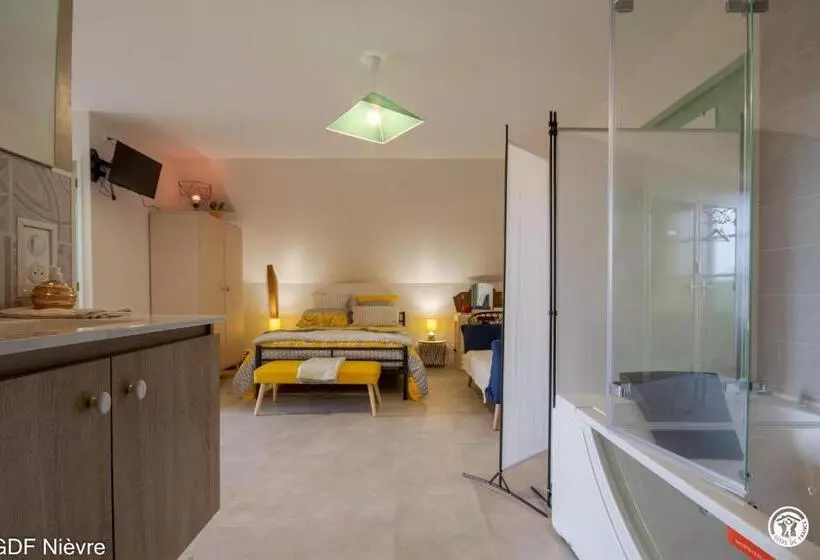 Aamiaismajoitus (B&B) Les Volets Bleus