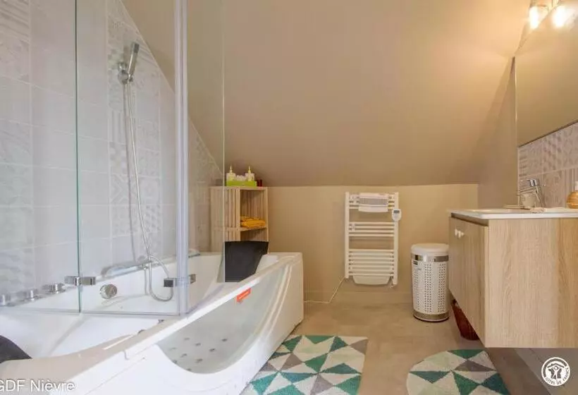 Aamiaismajoitus (B&B) Les Volets Bleus