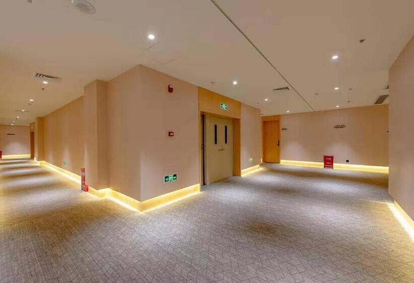 Dingwang Hotel   Guangzhou High Speed Rail South Railway Station Chencun Metro Station