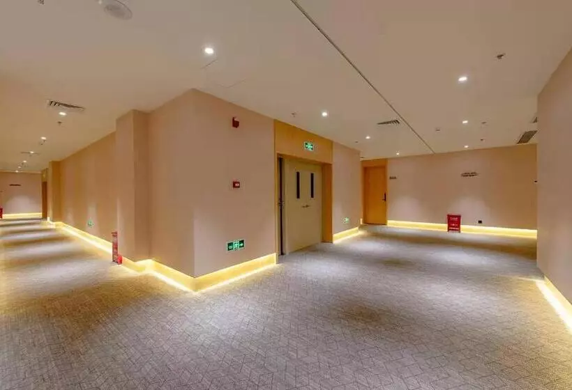 Dingwang Hotel   Guangzhou High Speed Rail South Railway Station Chencun Metro Station