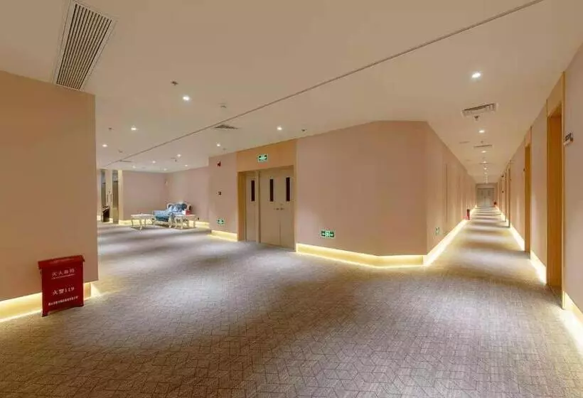 Dingwang Hotel   Guangzhou High Speed Rail South Railway Station Chencun Metro Station