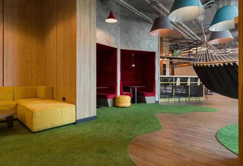 Hotel Ibis Kyiv Beresteiska