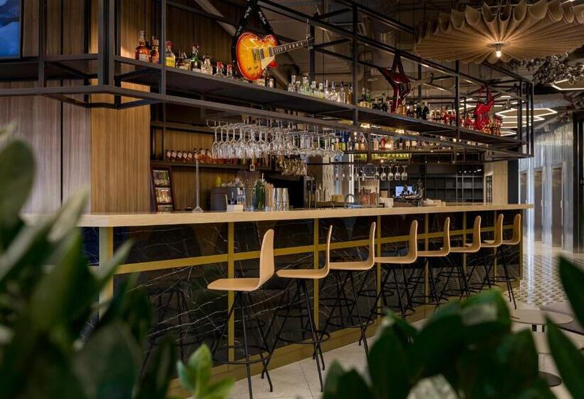 Hotel Ibis Kyiv Beresteiska