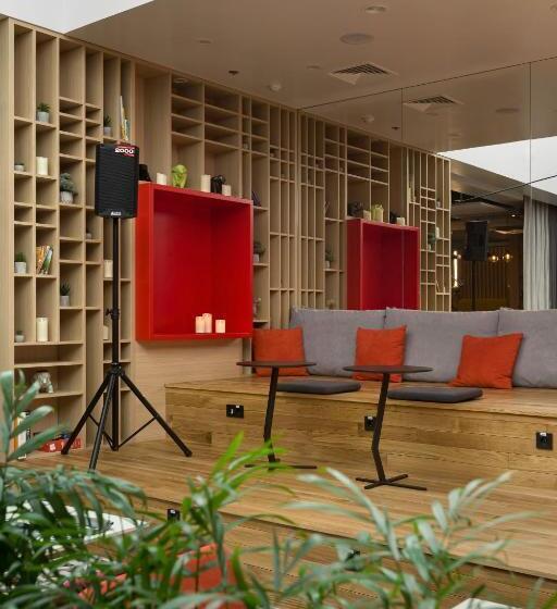 Hotel Ibis Kyiv Beresteiska