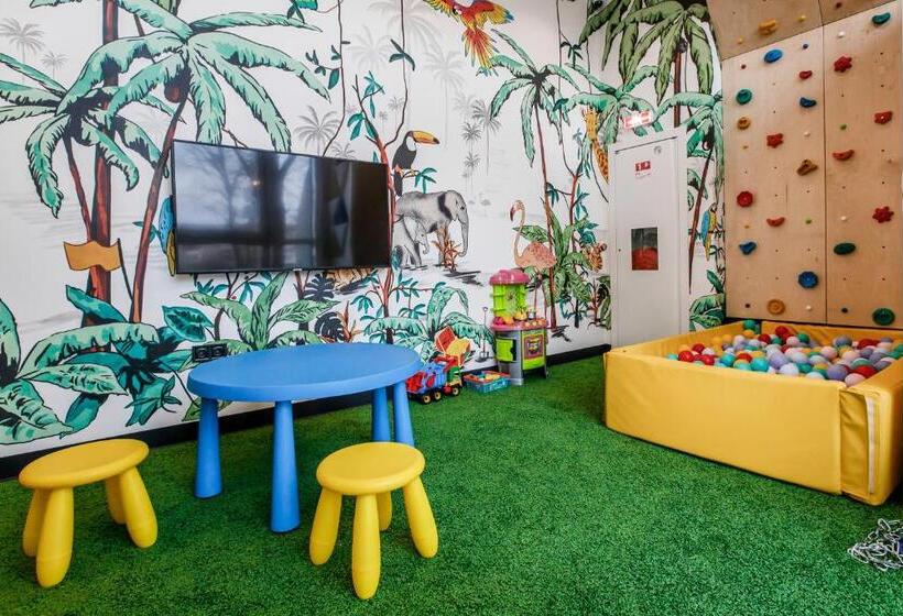 Hotel Ibis Kyiv Beresteiska