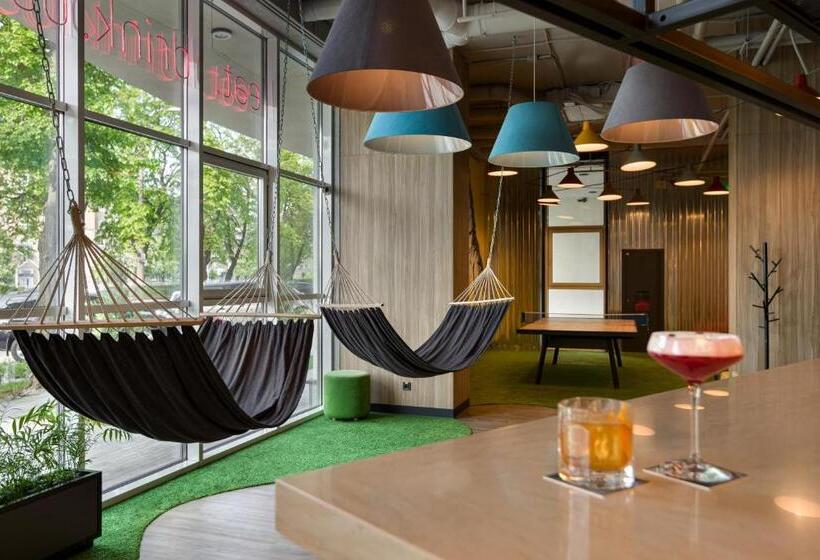 Hotel Ibis Kyiv Beresteiska