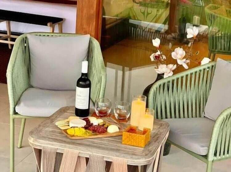 Hotel Lobster Bay Lombok