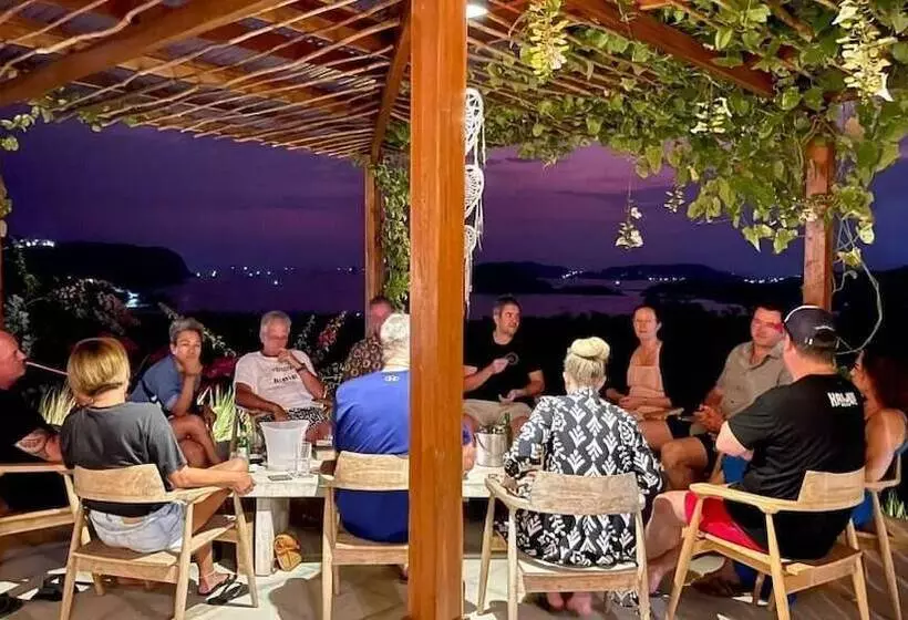 ホテル Lobster Bay Lombok