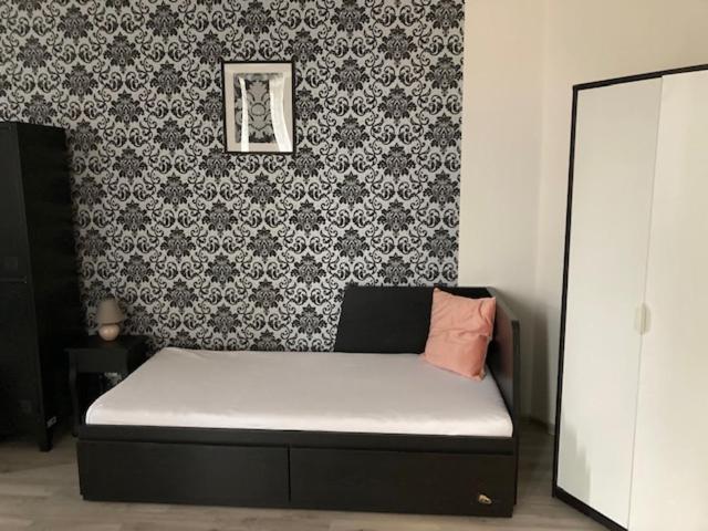 Only Ladies Hostel Female Only