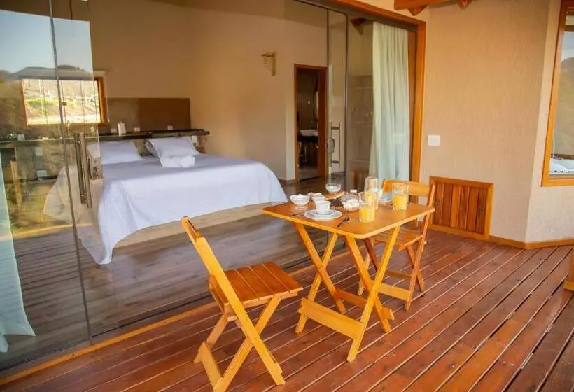 Majatalo Chalé Pedra Madeira